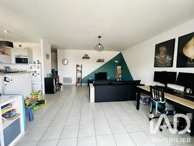 Appartement à Saint-Pierre-du-Perray (91280)