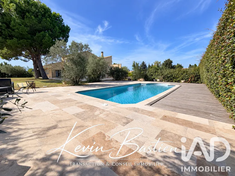Maison 5 pièces 211 m² · à Châteaurenard · 211 m² · 820 000 €