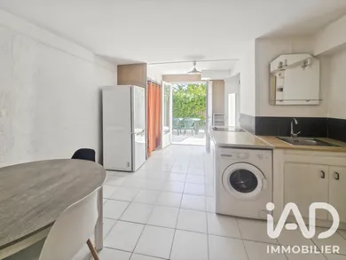 Immeuble à Rodilhan (30230)