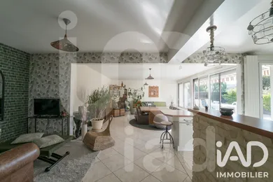 Appartement à Champs-sur-Marne (77420)
