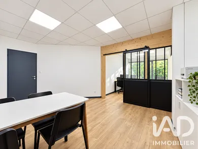 Bureaux à Écully (69130)