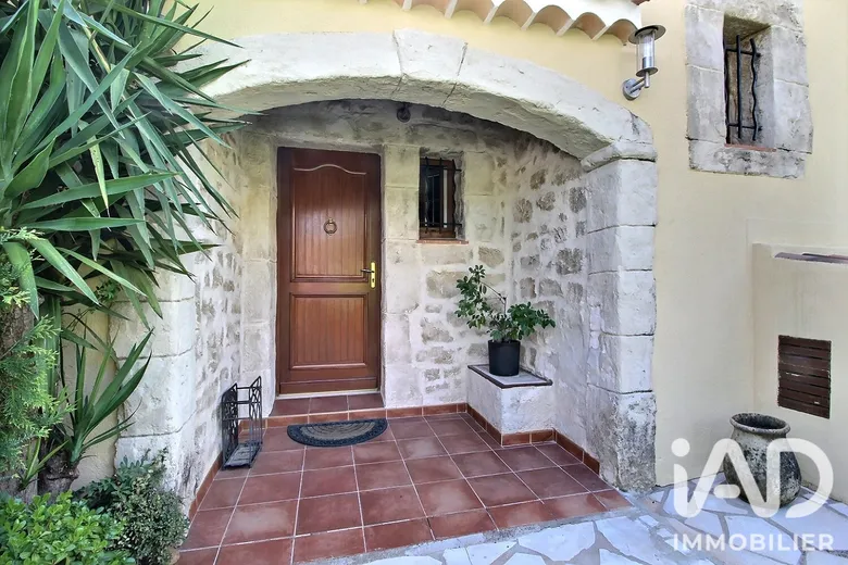 Maison 7 pièces 144 m² · à Le Beausset · 144 m² · 619 000 €