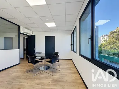 Bureaux à Écully (69130)