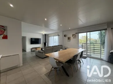 Traditional house in Saint-Varent (79330)