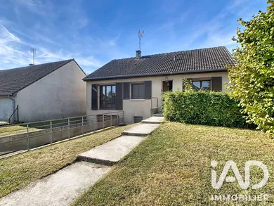 Detached house in Fère-Champenoise (51230)