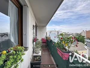 Apartment in Livry-Gargan (93190)