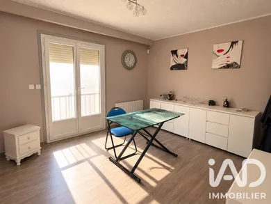 Maison à Villeneuve-sur-Yonne (89500)
