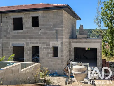 Maison traditionnelle à Oyonnax (01100)