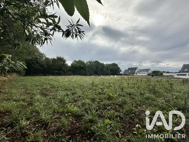 Terrain à bâtir à Saint-Yvi (29140)