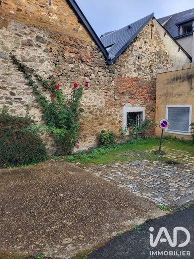 Garage à Sillé-le-Guillaume (72140)