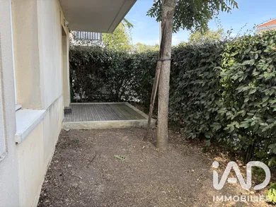 Appartement à Fargues-Saint-Hilaire (33370)