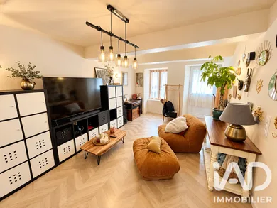 Townhouse in Saint-Nicolas-de-la-Grave (82210)