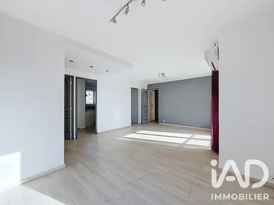 Appartement à Hyères (83400)
