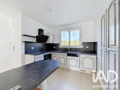 Appartement à Hyères (83400)