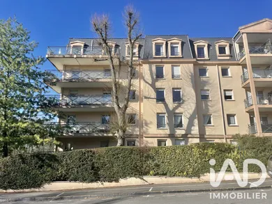 Apartment in Saintry-sur-Seine (91250)