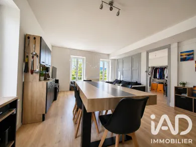 Immeuble à Vorey (43800)