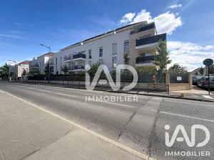 Apartment in Ozoir-la-Ferrière (77330)