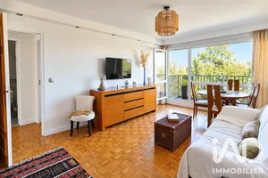 Apartment in Garches (92380)