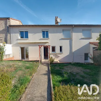 Maison à Mortagne-sur-Sèvre (85290)