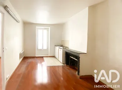 Apartment in Paris (75013)