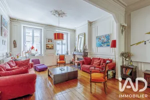 Townhouse in Bordeaux (33000)