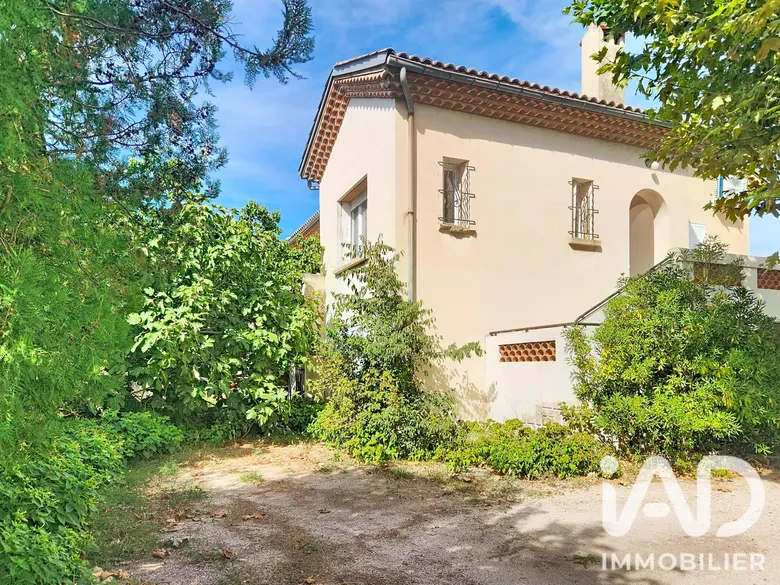 Maison 5 pièces 219 m² · à Berre-l'Étang · 219 m² · 475 000 €