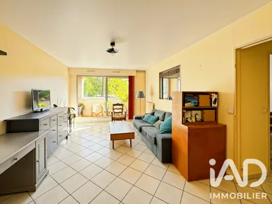 Appartement à Les Ulis (91940)