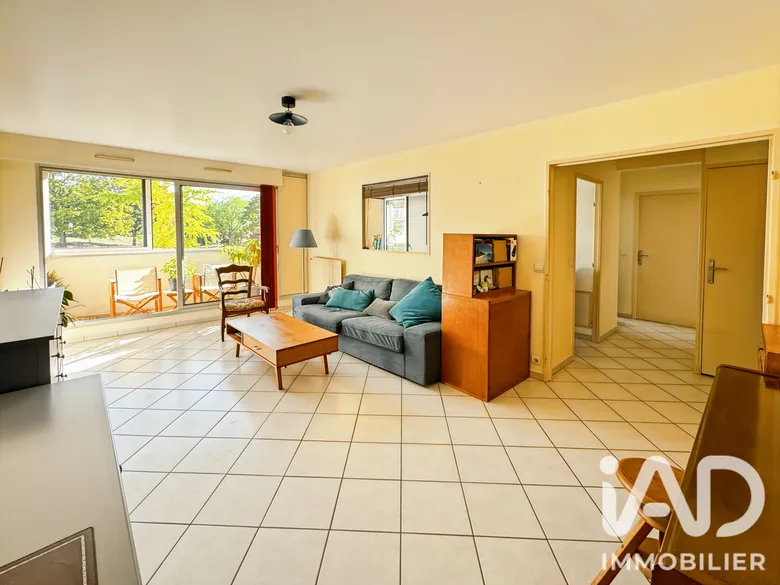 Appartement 2 pièces 49 m² · à Les Ulis · 48,9 m² · 168 000 €