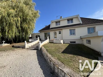 Maison de village à Harcy (08150)