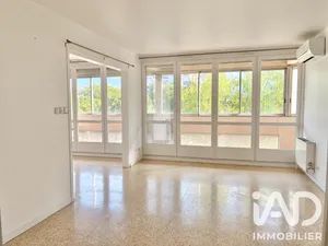 Apartment in La Garde (83130)