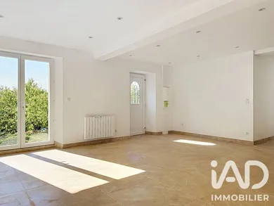 Appartement à Vic-sur-Aisne (02290)