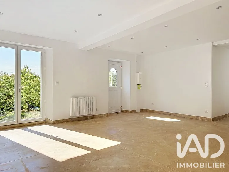 Appartement 3 pièces 67 m² · à Vic-sur-Aisne · 66,9 m² · 880 €/mois