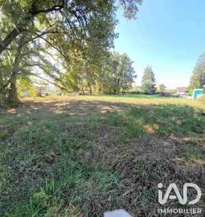 Terrain à bâtir à Terrasson-Lavilledieu (24120)