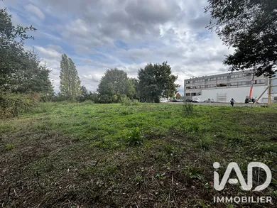 Terrain à bâtir à Vern-sur-Seiche (35770)