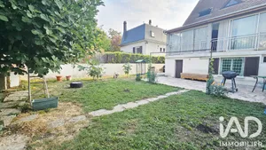 Maison à Saint-Denis (93200)