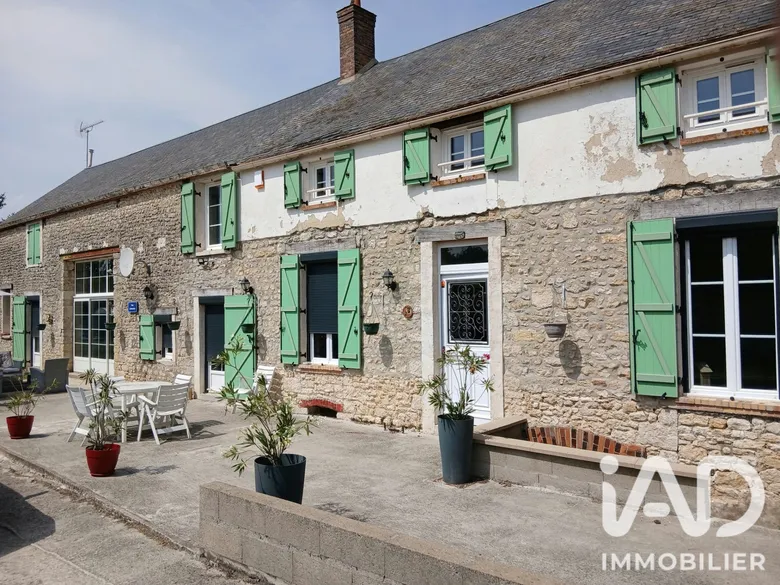 Maison 8 pièces 184 m² · à Mondreville · 184 m² · 334 000 €
