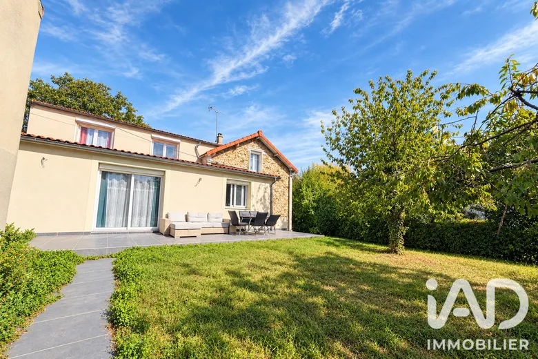Maison 5 pièces 115 m² · à Villeneuve-le-Roi · 115 m² · 470 000 €
