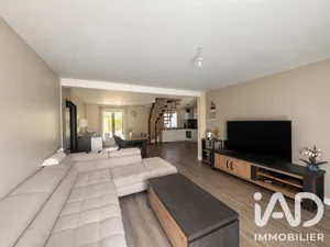 Detached house in Chambray-lès-Tours (37170)