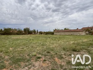 Building plot in Saint-Jean-de-Sauves (86330)