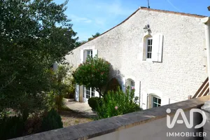 Maison à Salles-d'Angles (16130)