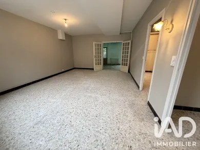 Maison à Bassou (89400)