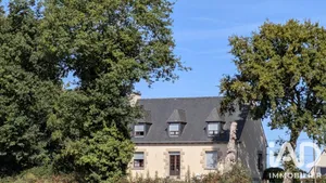 Traditional house in Saint-Carné (22100)