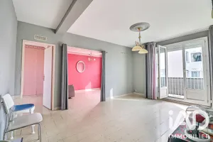 Apartment in Nîmes (30900)