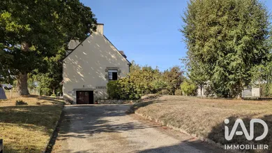 Traditional house in Saint-Carné (22100)