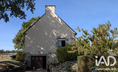 Traditional house in Saint-Carné (22100)