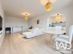 Apartment in Pontault-Combault (77340)