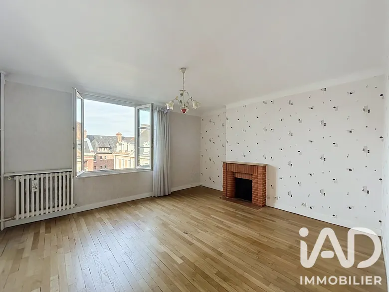 Appartement 4 pièces 84 m² · à Lisieux · 83,8 m² · 159 000 €