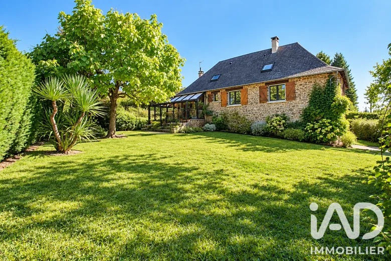 Maison 5 pièces 114 m² · à Lagraulière · 114 m² · 198 000 €