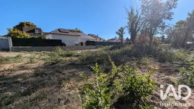 Terrain à bâtir à Lescar (64230)