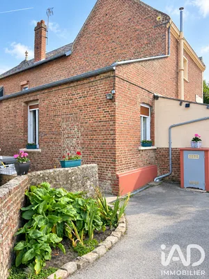 Commercial in Esmery-Hallon (80400)
